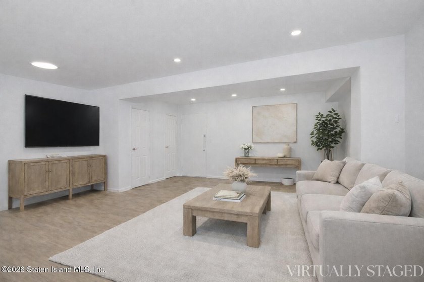 Welcome to 1160 Richmond Rd Unit 4G, a newly renovated, spacious - photo 3