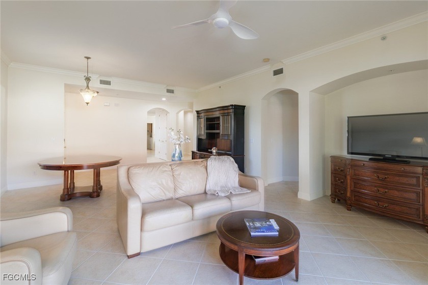 Welcome to effortless coastal living in this beautifully updated - photo 4