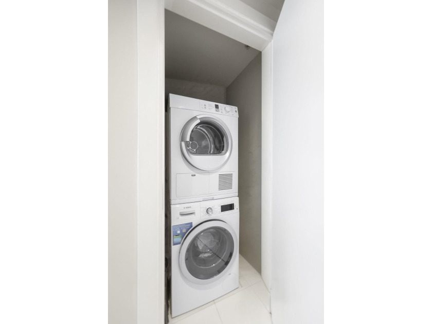 Welcome to Residence 3909 at the prestigious Epic Residences - photo 23