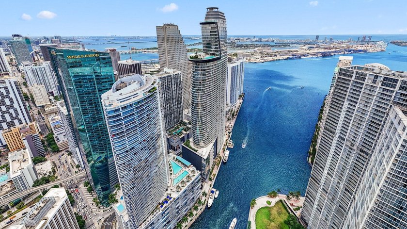 Welcome to Residence 3909 at the prestigious Epic Residences - photo 30