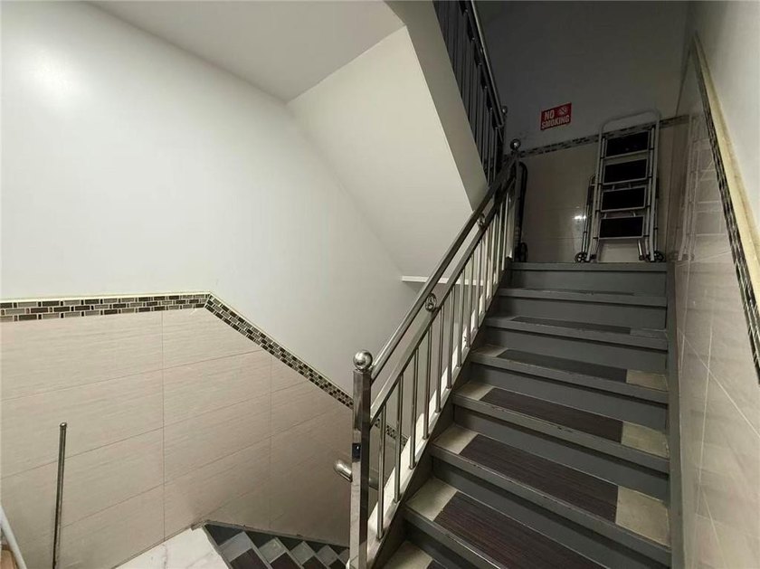 Spacious 4-family brick building situated on a 20*100 lot with a - photo 8