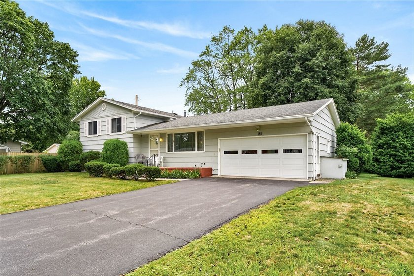 Endless potential awaits at 181 Lida Lane! This lovingly - photo 2