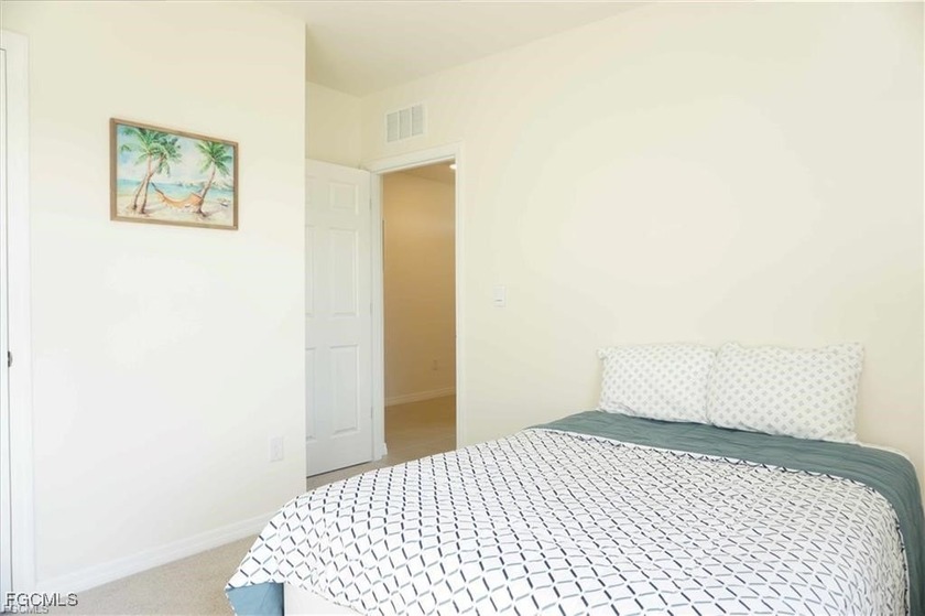 Welcome to your dream abode! Located in a developing part of - photo 8