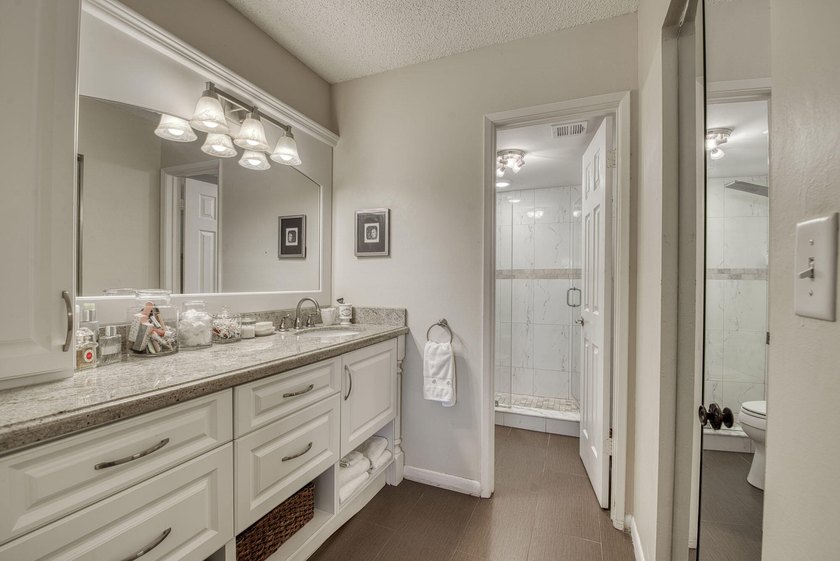 Welcome to this thoughtfully updated home on the second floor - photo 16