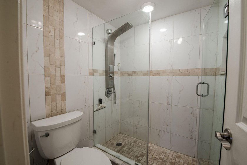 Welcome to this thoughtfully updated home on the second floor - photo 17