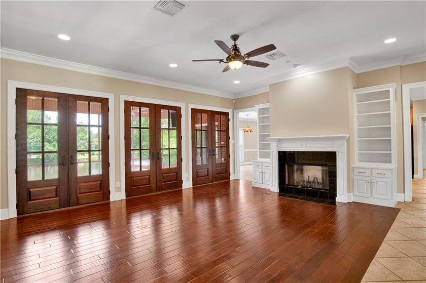 Experience the perfect blend of luxury, comfort, and outdoor - photo 20