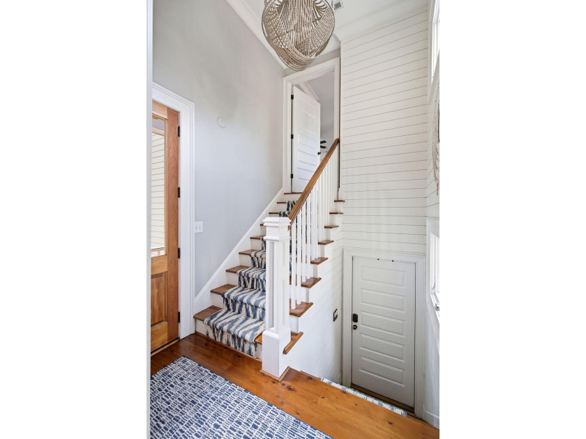Welcome to this beautifully crafted 5-bedroom, 5.5-bath - photo 22