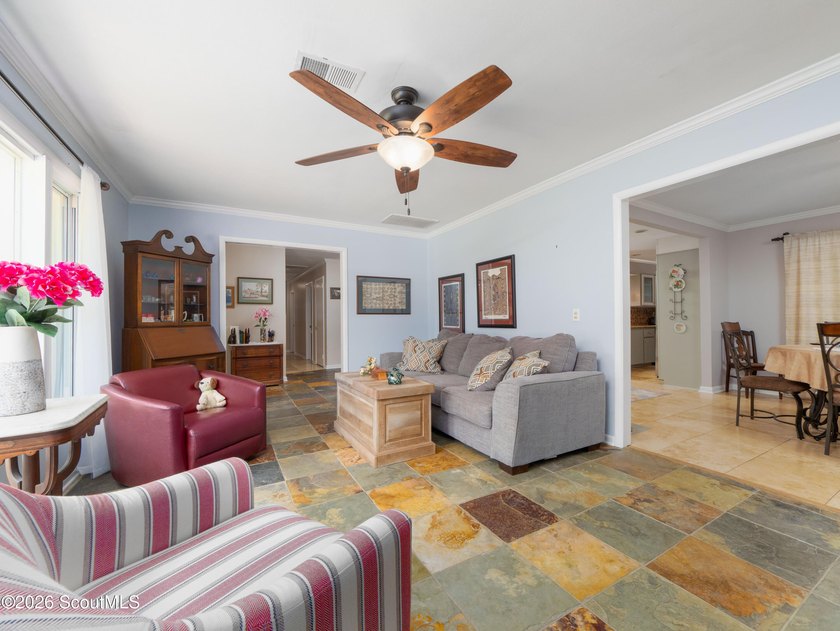 Remodeled and upgraded wonderful family home with mother in law - photo 9