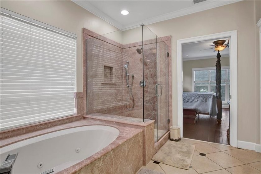 Experience the perfect blend of luxury, comfort, and outdoor - photo 30