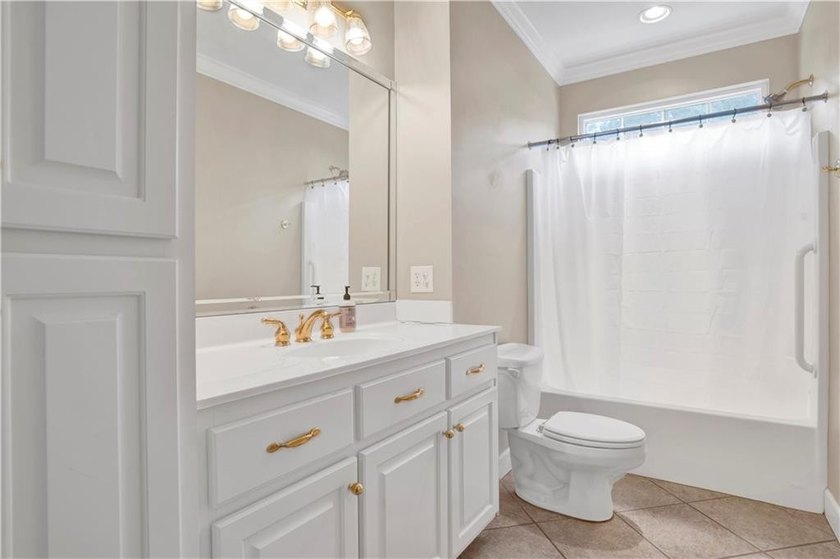 Experience the perfect blend of luxury, comfort, and outdoor - photo 49