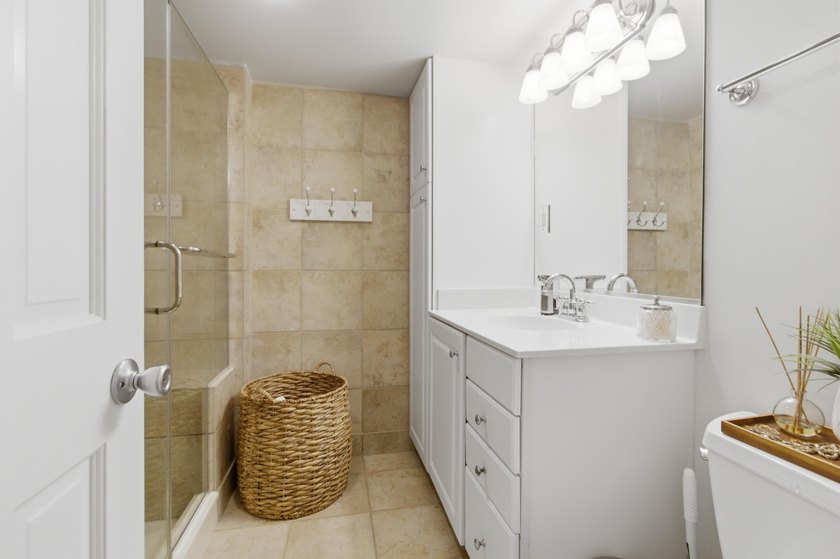 Turn-key condo across from the Charleston City Marina! This - photo 22