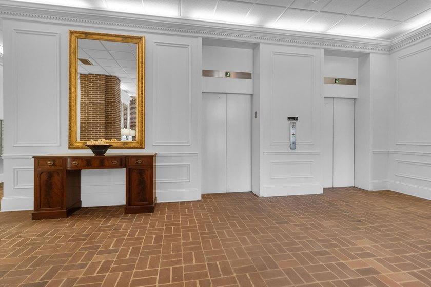 Turn-key condo across from the Charleston City Marina! This - photo 34