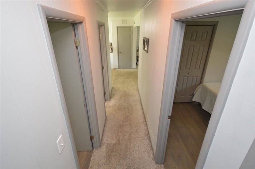 Presenting a spacious 3+ bedroom, 2 bathroom ranch home, ideally - photo 12