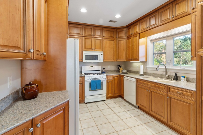 Experience refined living at 311 Katy Lane, perfectly positioned - photo 14