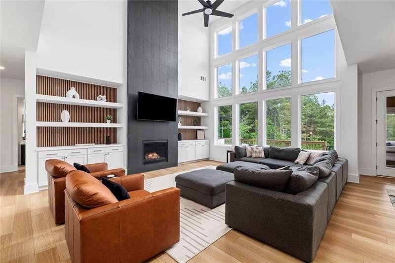 Tucked within the highly sought after Holly Farm community in - photo 6