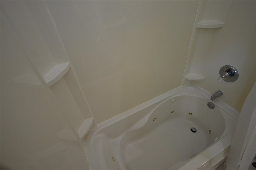 Presenting a spacious 3+ bedroom, 2 bathroom ranch home, ideally - photo 28