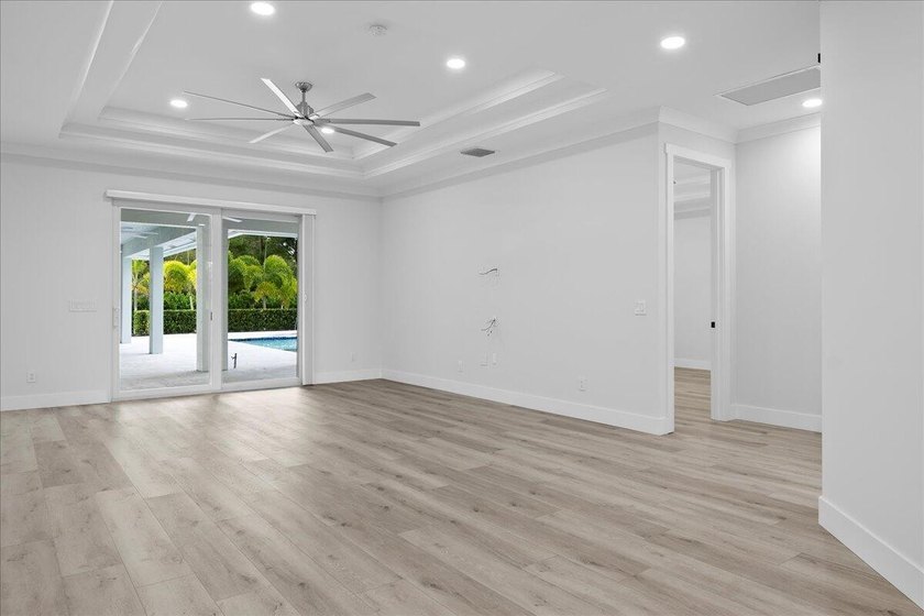 This beautiful home built in 2022 then massively upgraded in - photo 28