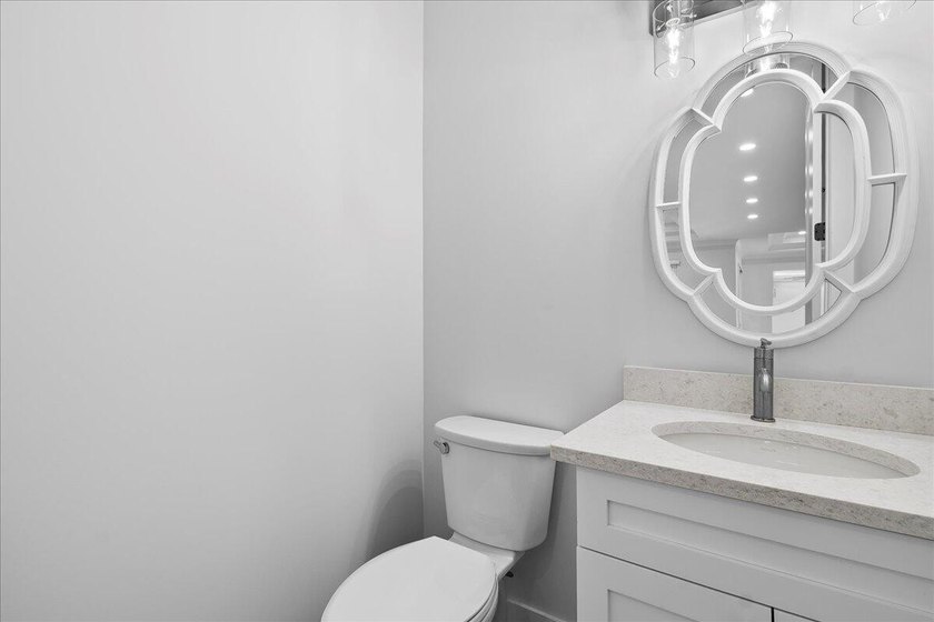 This beautiful home built in 2022 then massively upgraded in - photo 35