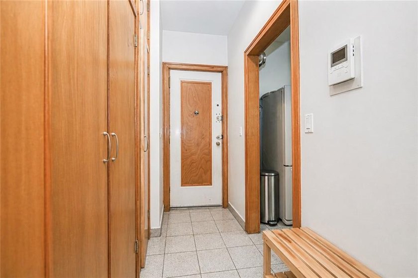 Prime Bay Ridge Brooklyn, 4th Floor, 1 Bedroom Co-op, Elevator - photo 8