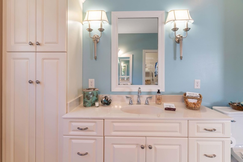 Experience refined living at 311 Katy Lane, perfectly positioned - photo 39