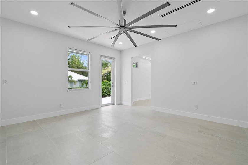 This beautiful home built in 2022 then massively upgraded in - photo 43