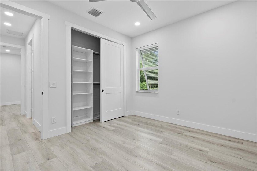 This beautiful home built in 2022 then massively upgraded in - photo 45