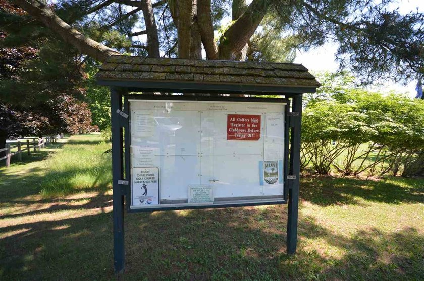 Presenting a spacious 3+ bedroom, 2 bathroom ranch home, ideally - photo 48