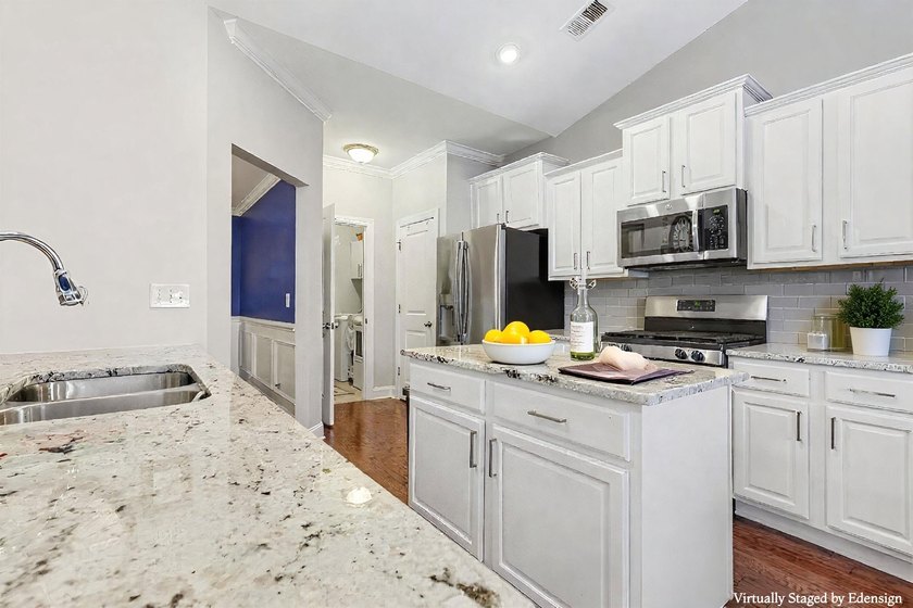 Welcome to 5459 Elba Way, a beautifully maintained 3-bedroom - photo 9