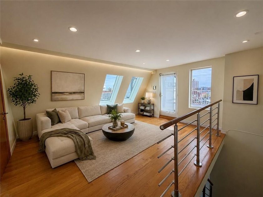 ~800 sq ft of private outdoor space + over 1,500 sq ft interior - photo 3