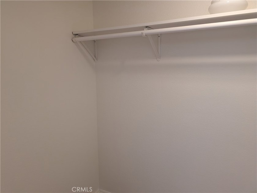 Beautiful Loft-Style Condo in the Desirable Pine Creek Community - photo 18