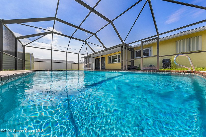 THIS IS A MUST SEE! Extremely Well-Maintained, Remodeled, 3 - photo 36