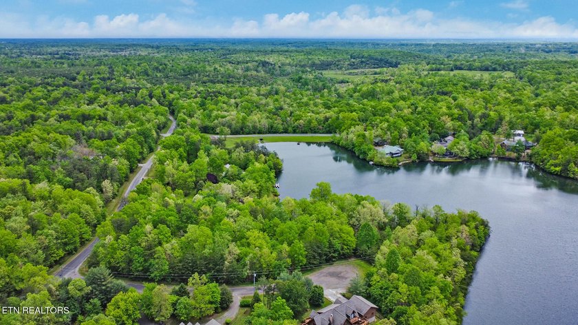 Cumberland Lakes is a private community and only owners have - photo 6