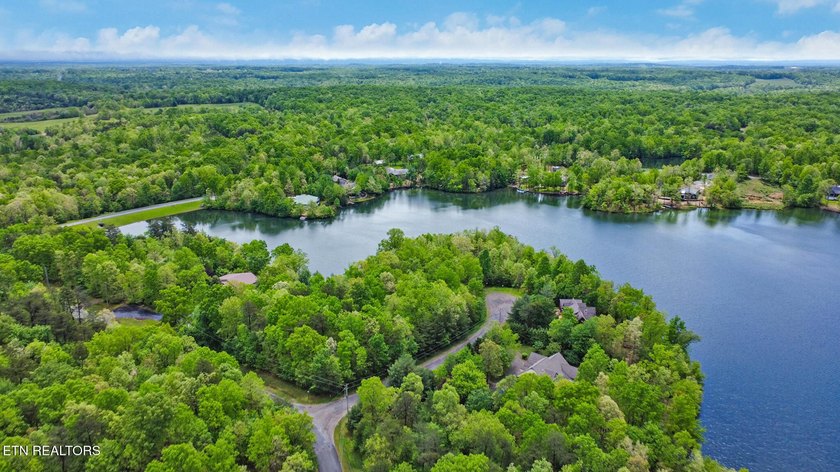 Cumberland Lakes is a private community and only owners have - photo 8