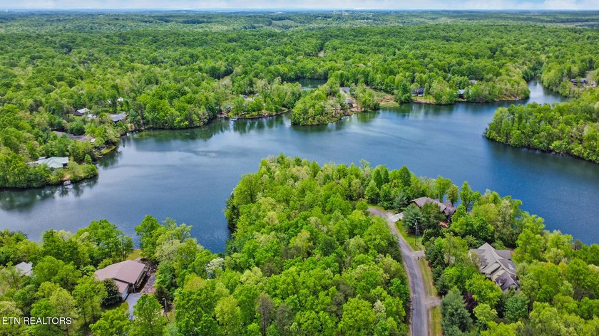 Cumberland Lakes is a private community and only owners have - photo 9