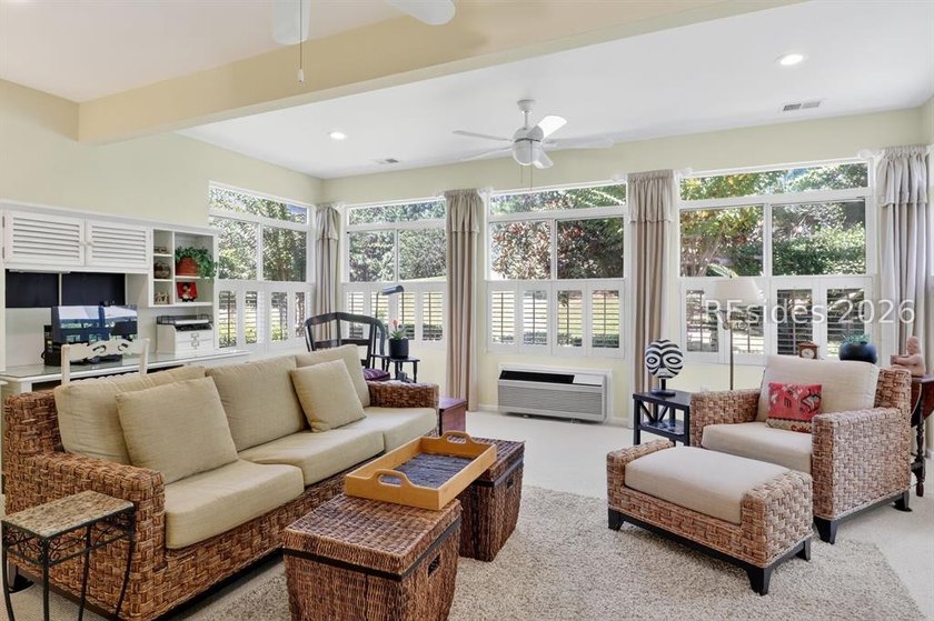 Gorgeous Franklin/Whitney model in Sun City Hilton Head. Loaded - photo 3
