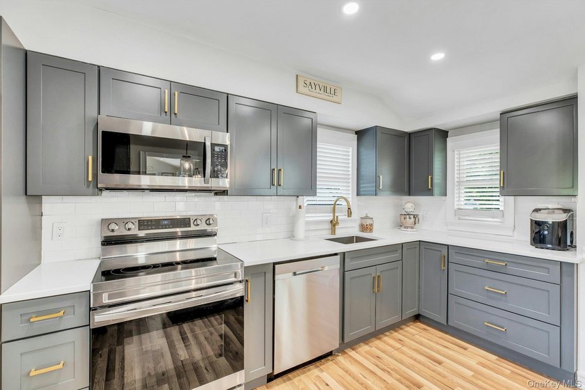Fresh Price! Spacious home with 4 bedrooms, 2 full baths, NEW - photo 7