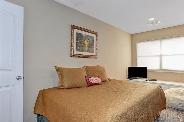 Enjoy lake living in the desirable Cambridge Shores at Lake - photo 14