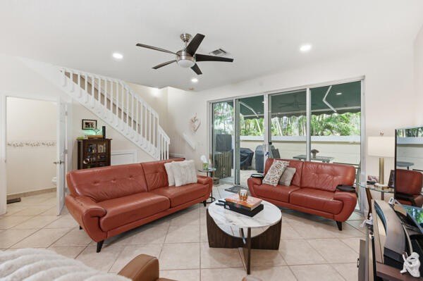 Welcome to Old Florida Bungalow Townhomes. A tastefully - photo 7