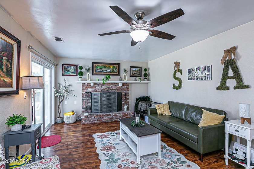 Welcome to your new Orcutt home! This beautifully updated - photo 9
