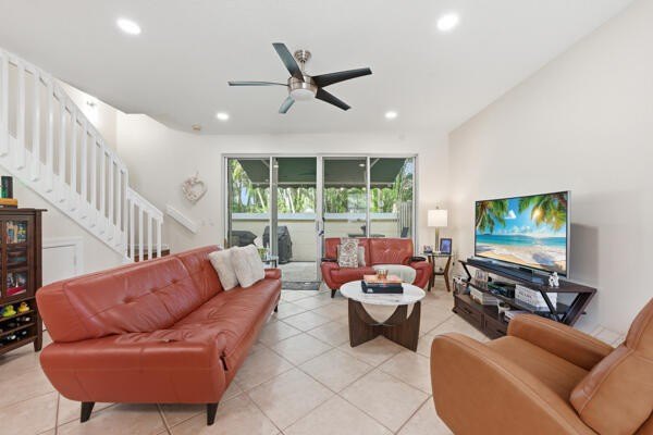 Welcome to Old Florida Bungalow Townhomes. A tastefully - photo 9
