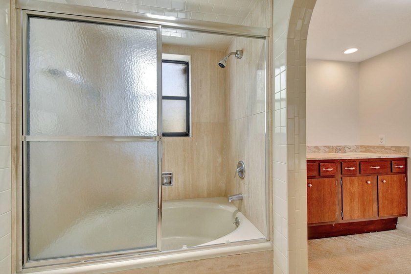 Rich in character and timeless charm, this villa presents a rare - photo 35