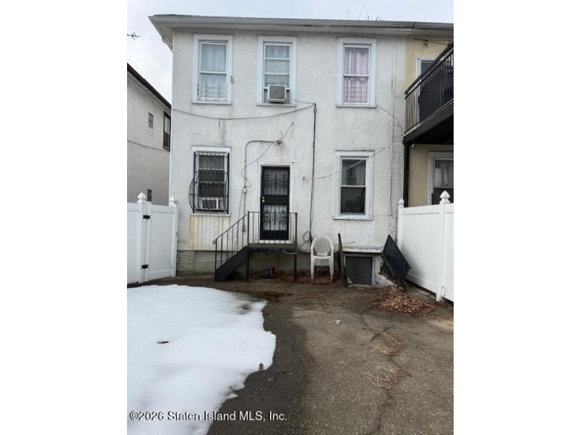 Legal two family 6/6 semi-attached on 2529 E 22nd Street in - photo 5