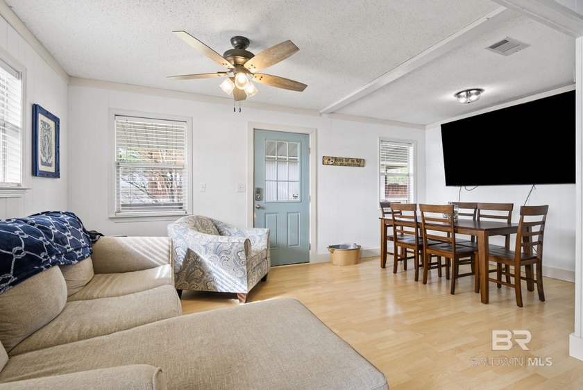 ***VALUE RANGE MARKET: SELLER WILL ENTERTAIN OFFERS BETWEEN $670 - photo 14
