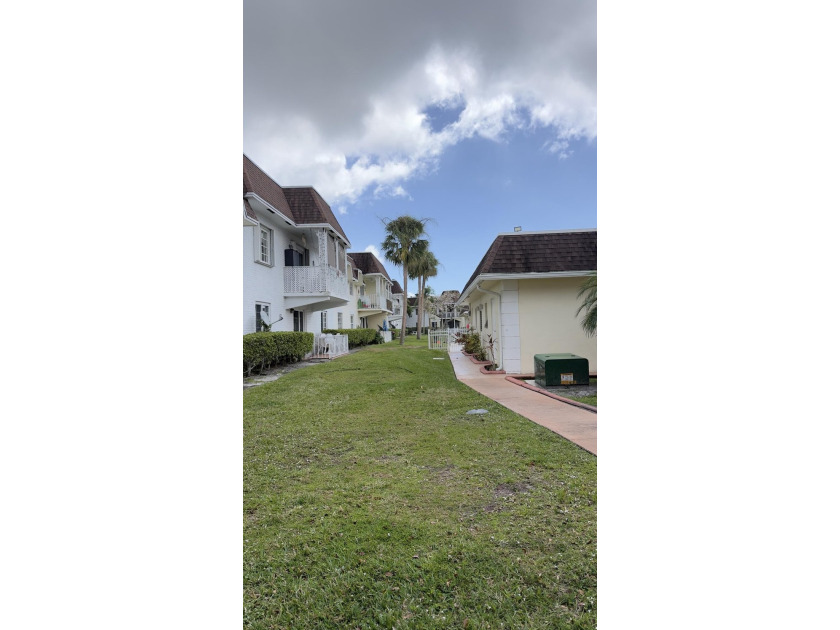 Bright and inviting 1-bedroom, 1.5-bath condo located less than - photo 20