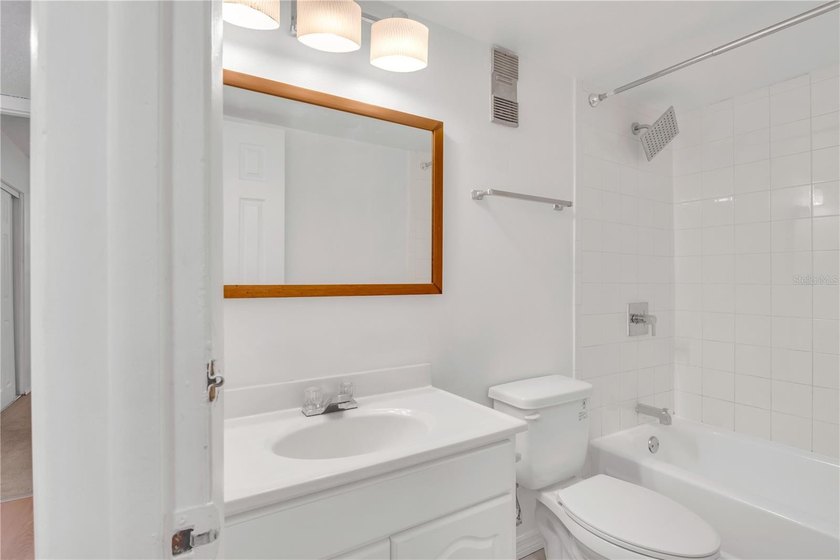 Under contract-accepting backup offers. Beautifully updated - photo 8