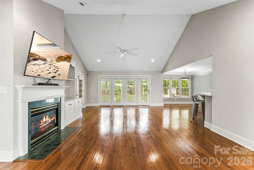 Perfectly situated on the 13th fairway of the prestigious Cramer - photo 8