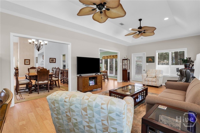 Perfectly positioned along the Marshwood golf course and just a - photo 11