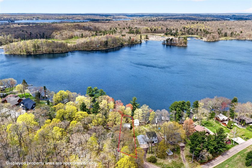 Long Lake getaway at an incredible value! Don't miss this - photo 3