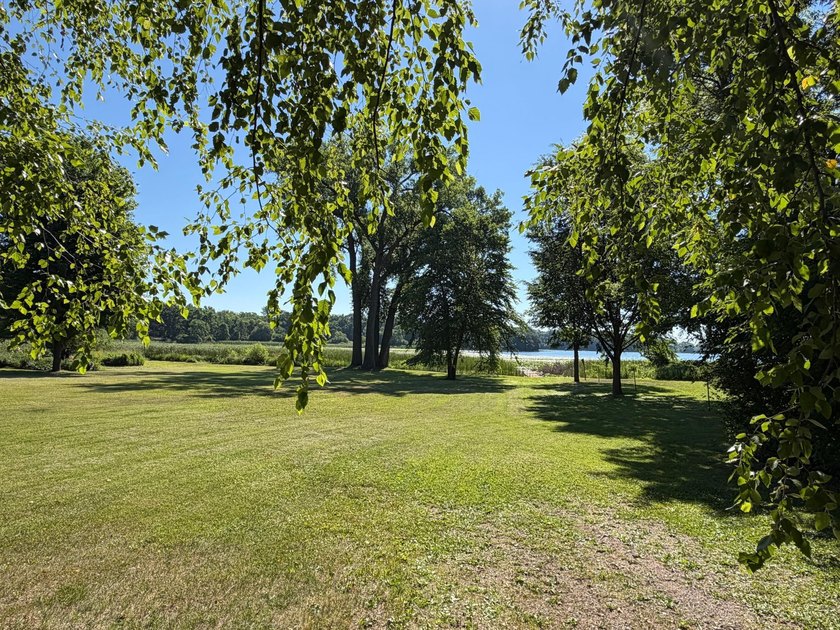 Enjoy country living with the perfect blend of country living - photo 2