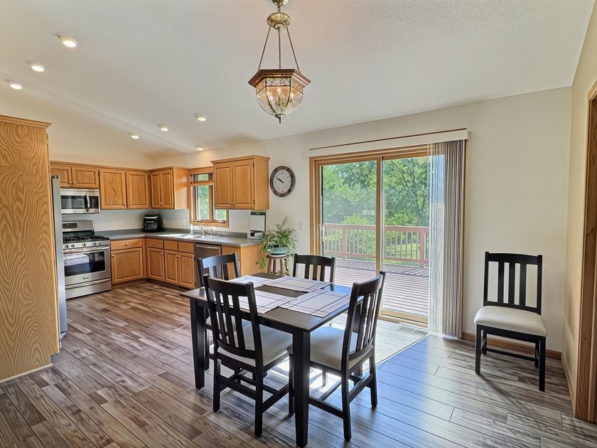 Enjoy country living with the perfect blend of country living - photo 9